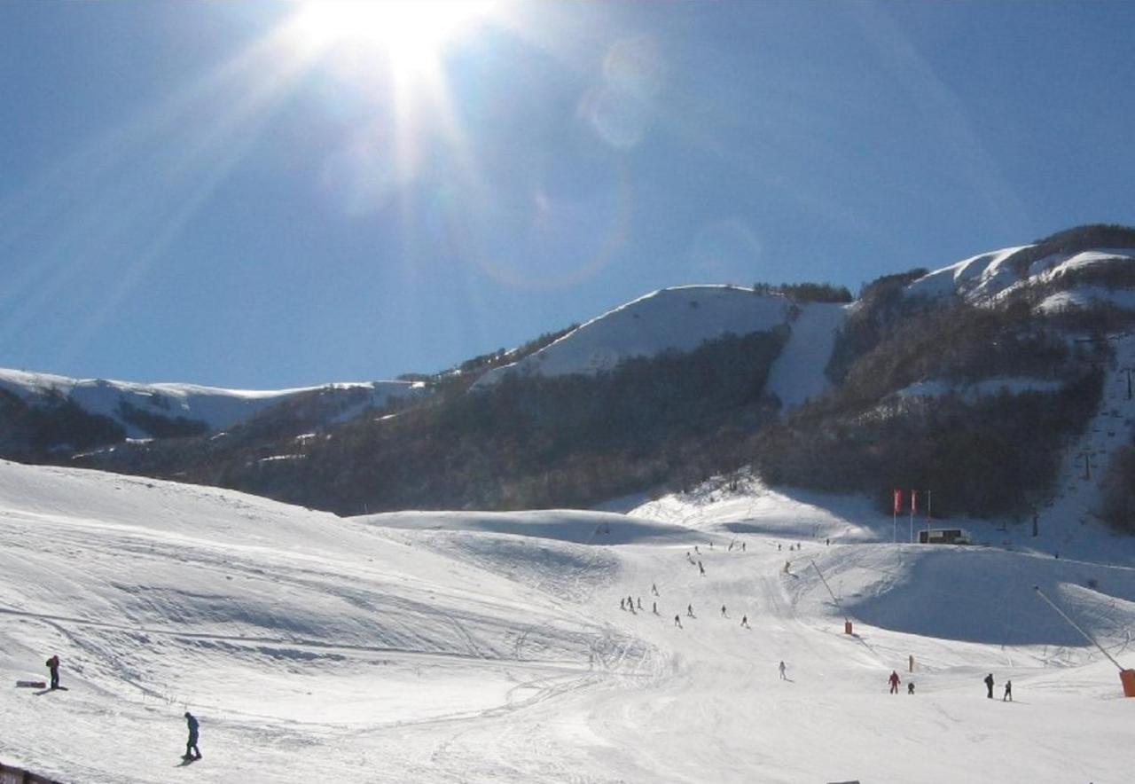 Complesso Turistico Aurora - Appartamenti Poggio Picenze Екстериор снимка