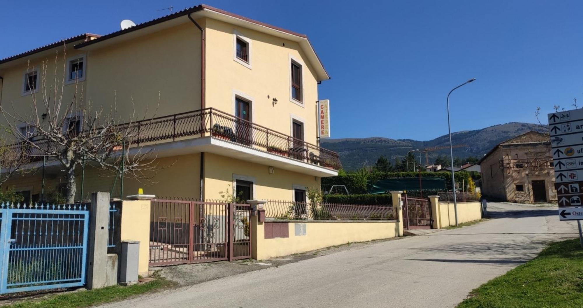 Complesso Turistico Aurora - Appartamenti Poggio Picenze Екстериор снимка